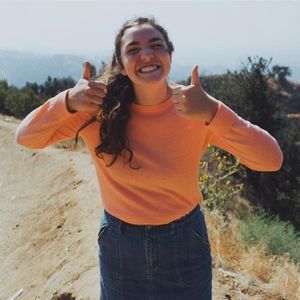 Meet your Posher, Madalyn